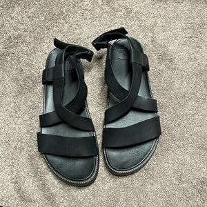 Sorel roaming sandals